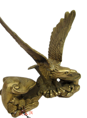 雄鹰展翅铜质摆件鹰击长空