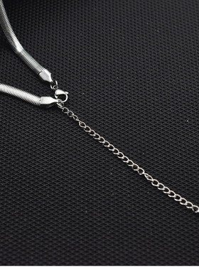 T恤项链男ins欧美钛钢防水宽面