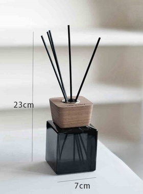 卫生间托盘套装摆件沐浴露洗发水毛巾扣香薰卫浴棉签筒样板间展示