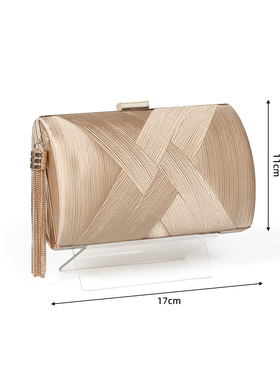 金色奢华优雅女士晚宴包首饰托盘摆件梳妆台套装样板间项链模特