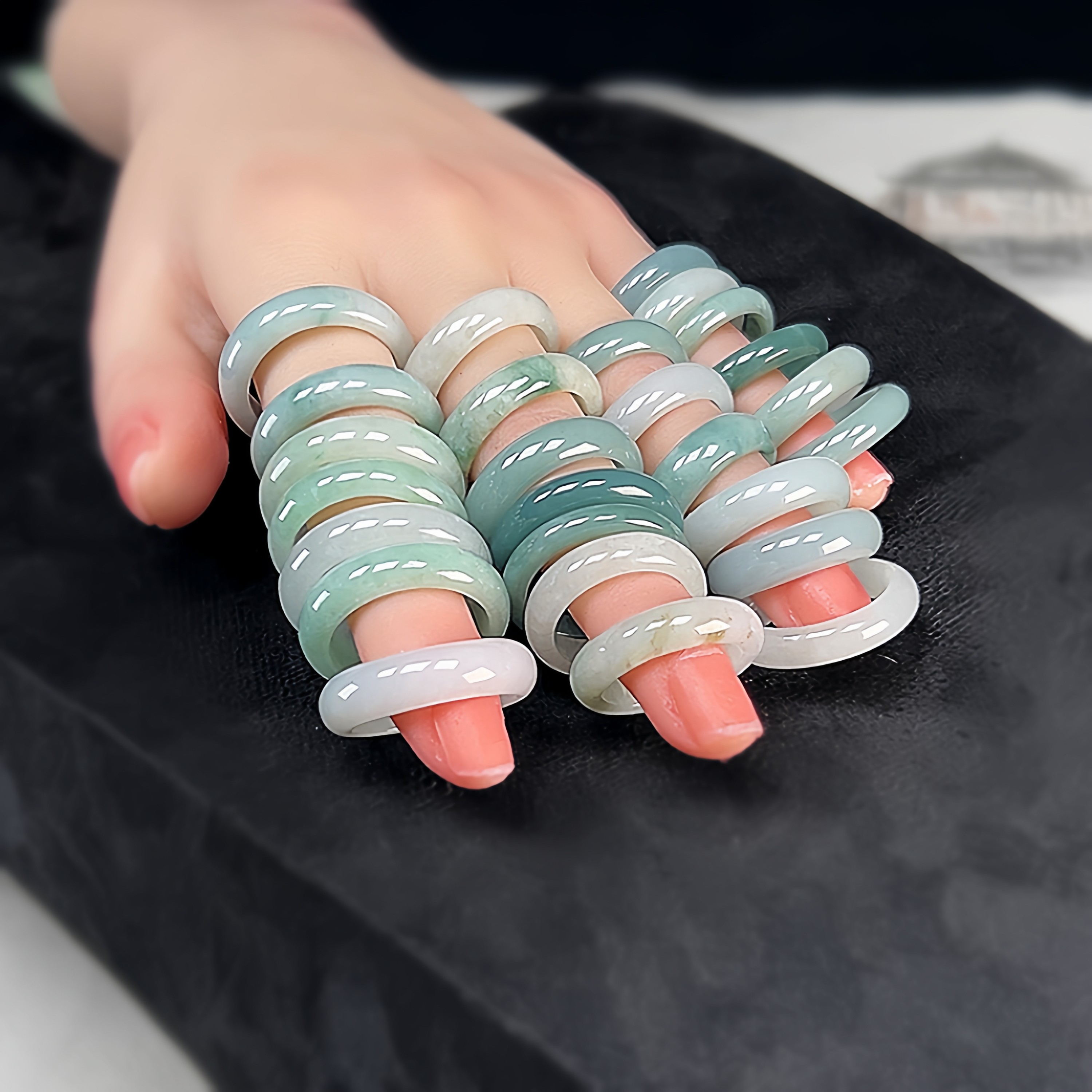 盲盒特价 翡翠戒圈天然A货翡翠戒指缅甸玉指环蓝水豆绿白素圈男女,淘宝优惠券,粉丝福利购,淘宝优惠卷