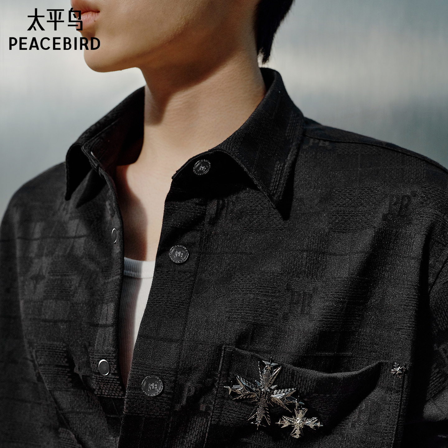 太平鸟男装 潮流休闲衬衣男秋季黑色渐变老花长袖衬衫男潮 - 图0