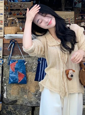 毛绒公仔便携式眼镜夹挂脖可爱眼镜包项链旅游挂饰日常通勤毛衣链