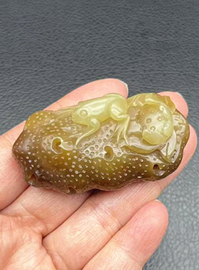 和田玉青蛙莲花玉佩玉坠糖玉呱呱来财吊坠挂件青莲颈饰毛衣坠腰佩