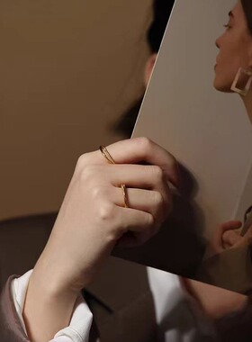双环麻花素圈戒指女款时尚黄金色