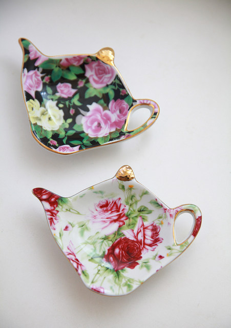 Fat Rabbit Beauty Export European Floral Spoon Teapot
