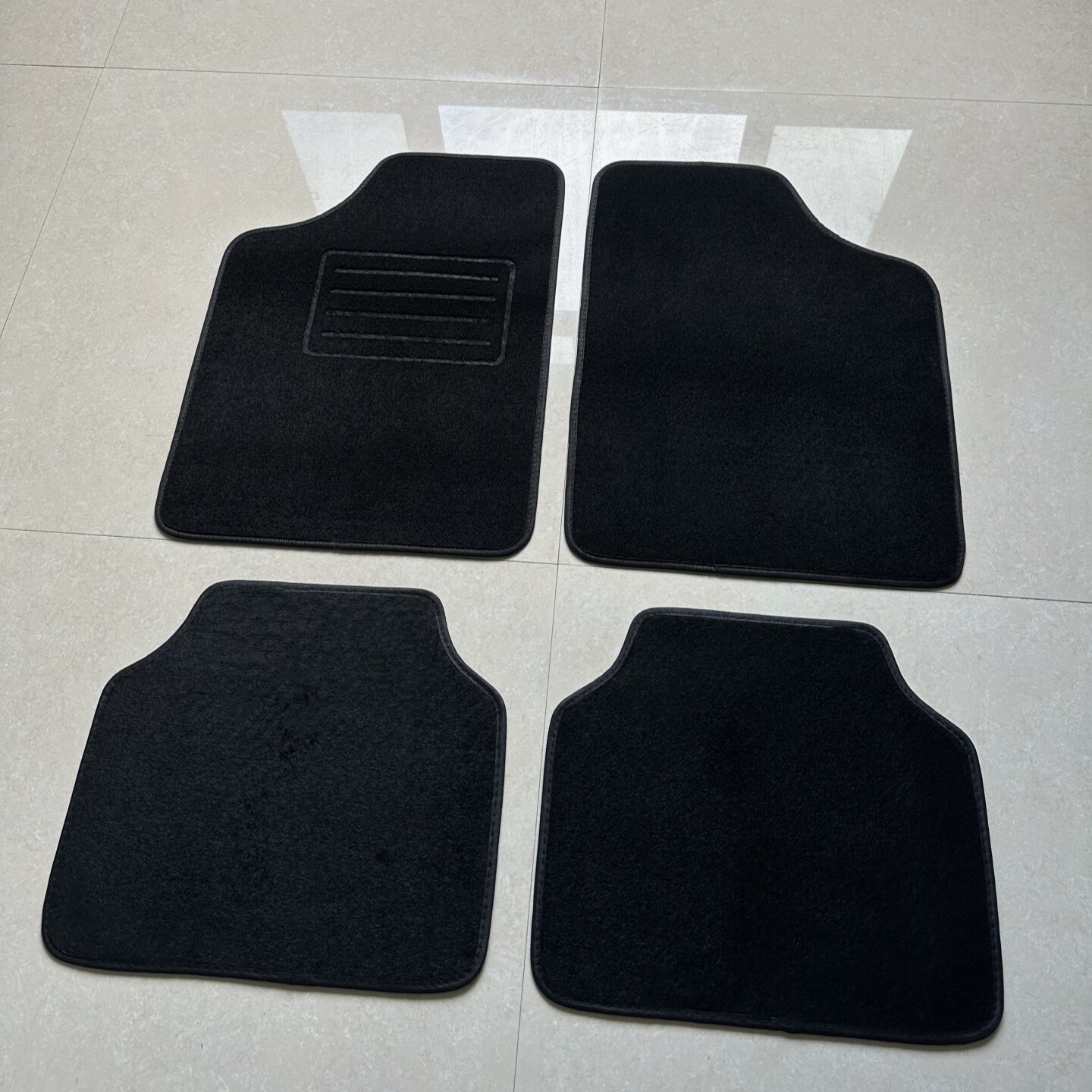 汽车绒面防滑脚垫大包围保护垫地毯垫SUV垫通用防水地垫阻燃耐磨 - 图0