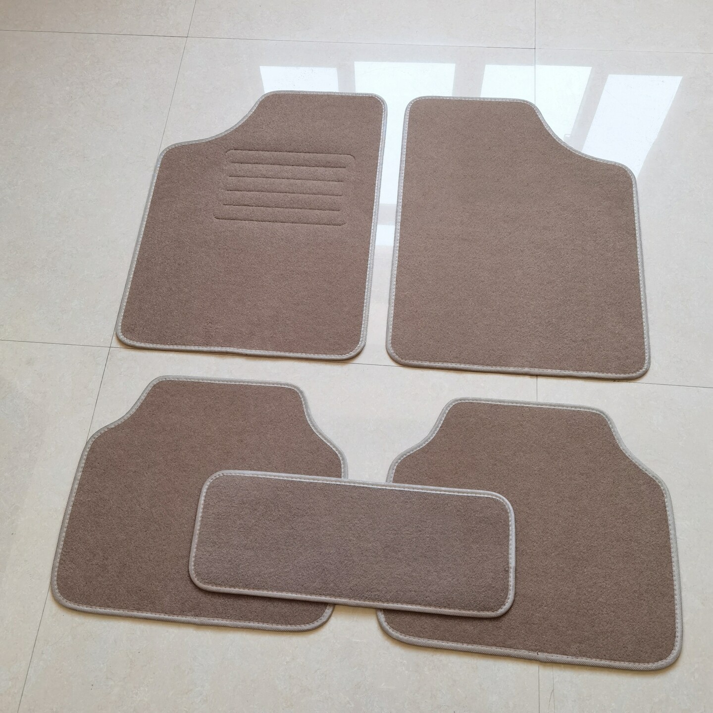 汽车绒面防滑脚垫大包围保护垫地毯垫SUV垫通用防水地垫阻燃耐磨 - 图3