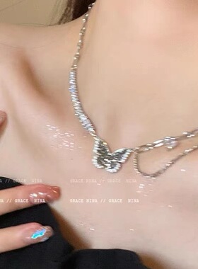 被问爆了！黑色锆石蝴蝶项链女ins轻奢小众锁骨链2022年新款颈链