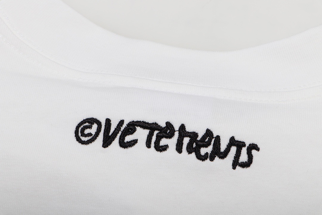 美式重磅VTM/维特萌 2024新款vetements Logo简约男女宽松短袖T恤 - 图3