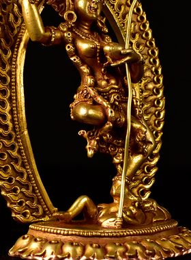 摆件尼泊尔鎏金密宗铜像