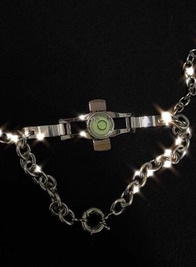 暗黑风朋克风小众设计极简项链ins个性嘻哈吊坠高级短款钛钢男女