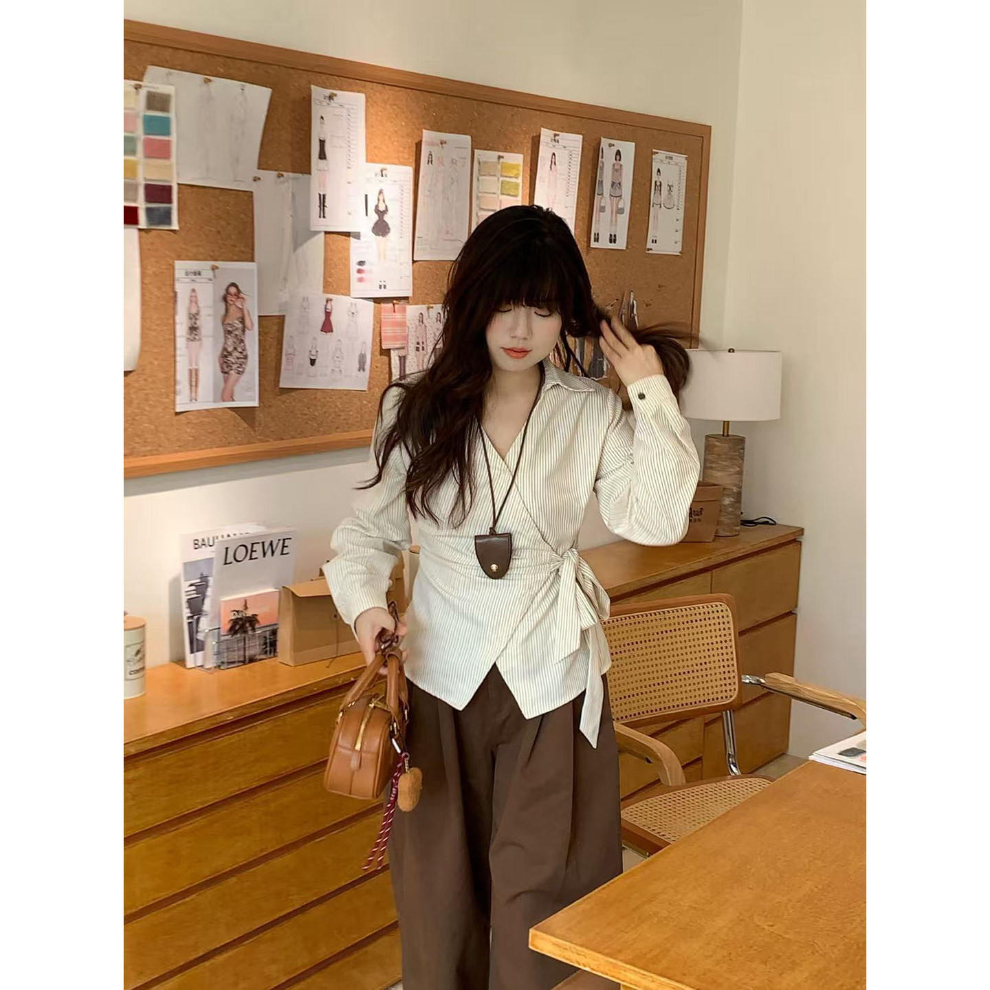 米米子微胖大码胖mm“纽约期刊”韩式修身透气系带收腰条纹衬衫秋