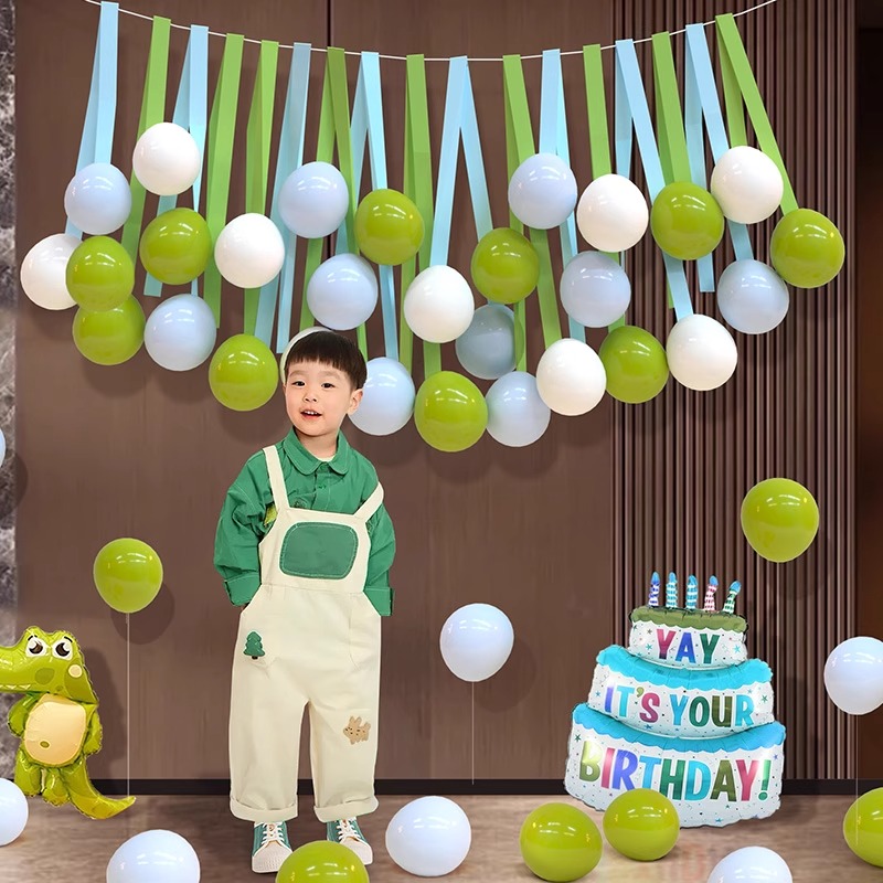 幼儿园学校圣诞节气球流苏彩带场景布置儿童宝宝周岁生日派对装饰 - 图0