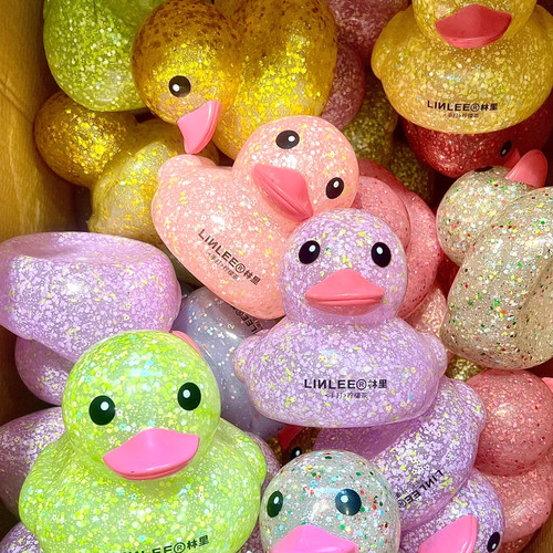 林里大鸭子亮片鸭樱花星空果冻鸭大号鸭周边玩具摆件 - 图3