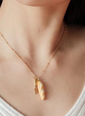 趣味感很足的法棍刀叉项链