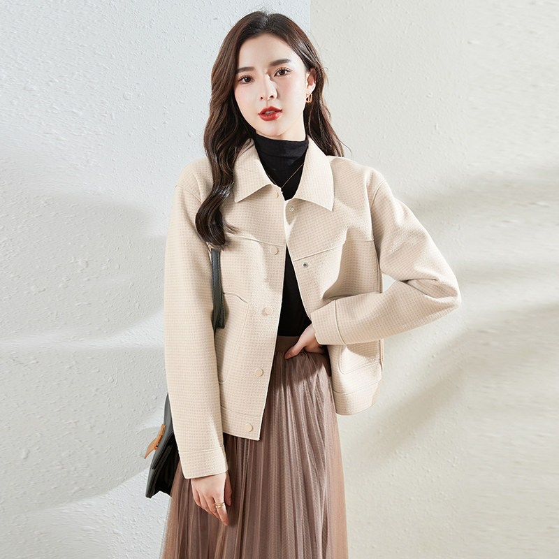 2022年春秋新款小个子百搭短外套 妍蝶短外套