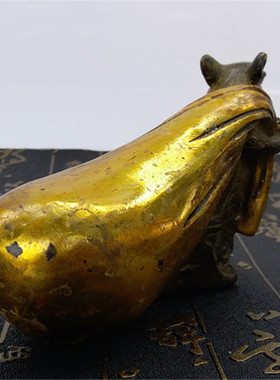 荣华富贵新款纯铜十二生肖老鼠拉黄金袋鼠风水家居客厅装饰桌面