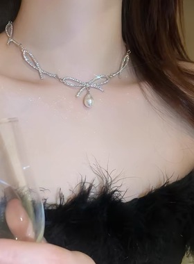新娘闪钻蝴蝶结仿珍珠项链
