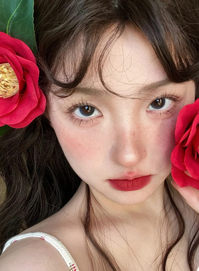 早春红色山茶花侧边发夹