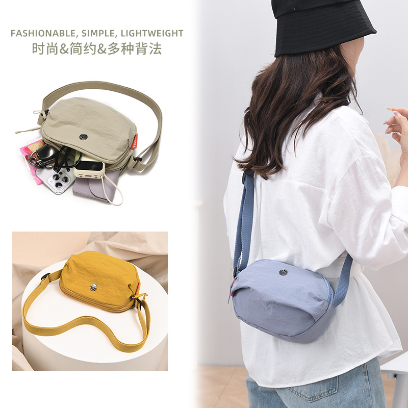 原宿简约防泼水手机包女生潮轻便单肩斜挎迷你小包新款百搭零钱包 - 图0