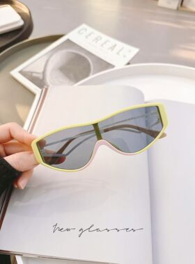 2026新品未来科技感一体太阳镜男女Y2K户外运动紫色墨镜防紫外线