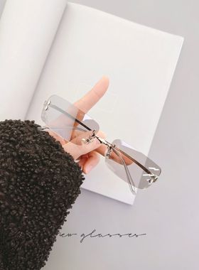 欧美新款复古Y2K无框太阳镜男女高级感时尚辣妹小众墨镜防紫外线