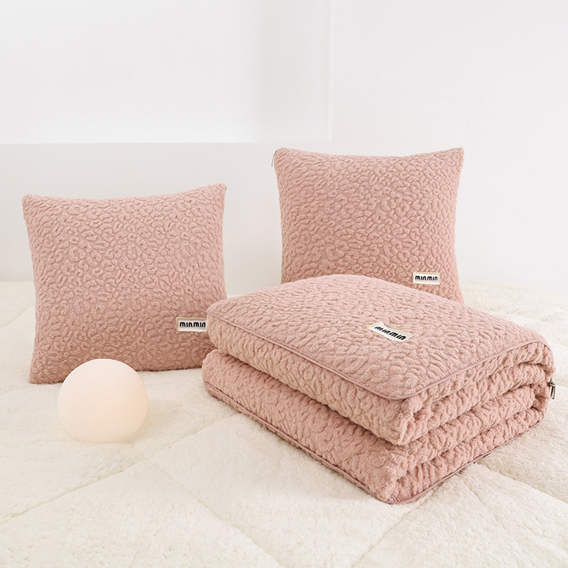 女生纯色加厚保暖折叠抱枕被子两用汽车靠垫枕头二合一沙发毯午睡,淘宝优惠券,粉丝福利购,淘宝优惠卷