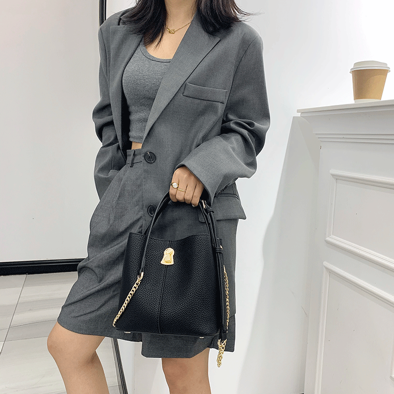 黑眼袋袋2020新款潮秋冬手提小包 黑眼袋袋箱包女士包袋