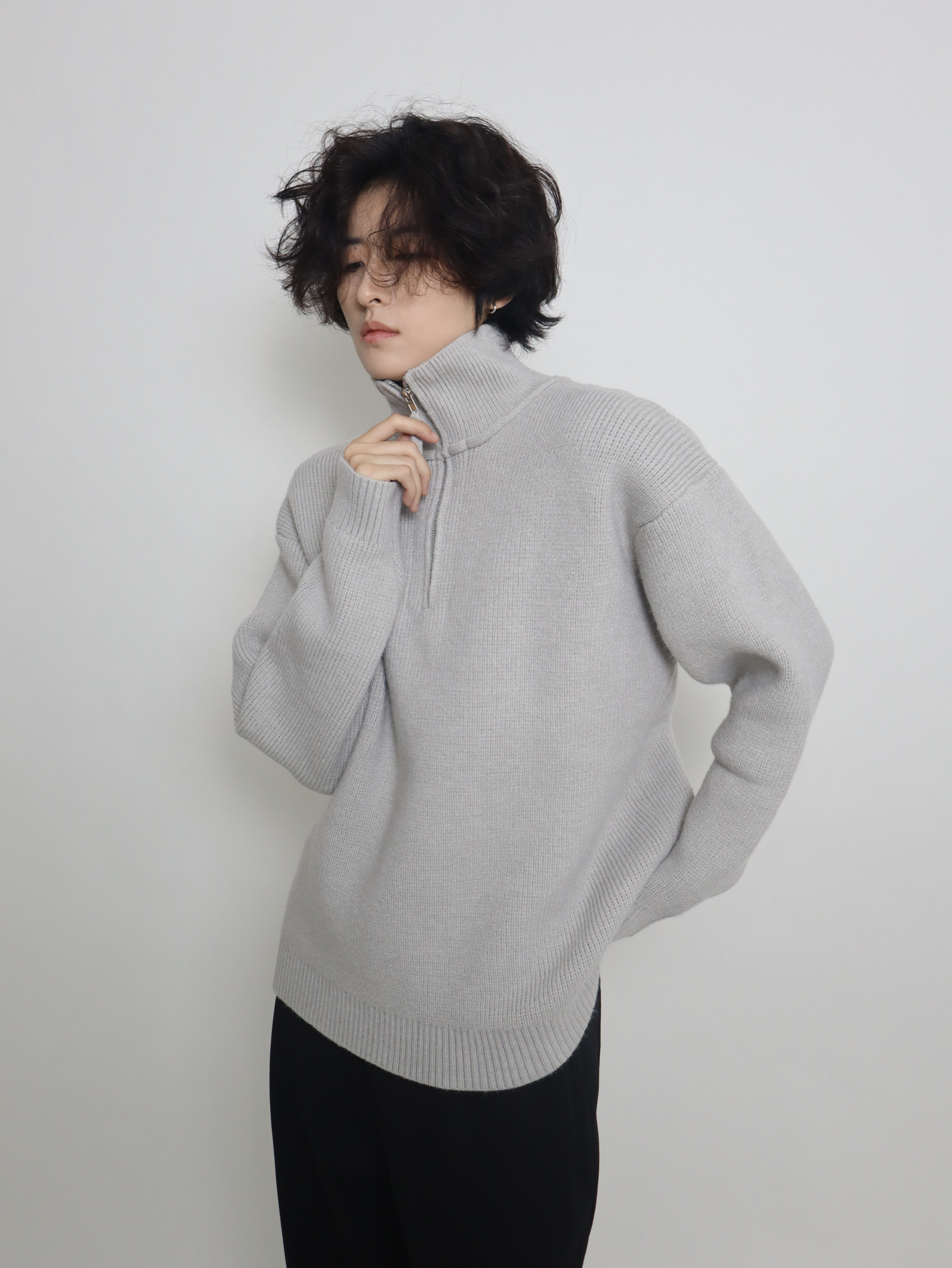 一衬YICHEN 无性别秋冬拉链半开襟毛衣设计感高领打底翻领针织衫 - 图2