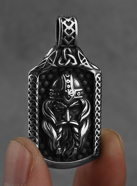 欧美维京奥丁带头盔钛钢吊坠北欧海盗吊坠士个性时尚吊坠朋克项链