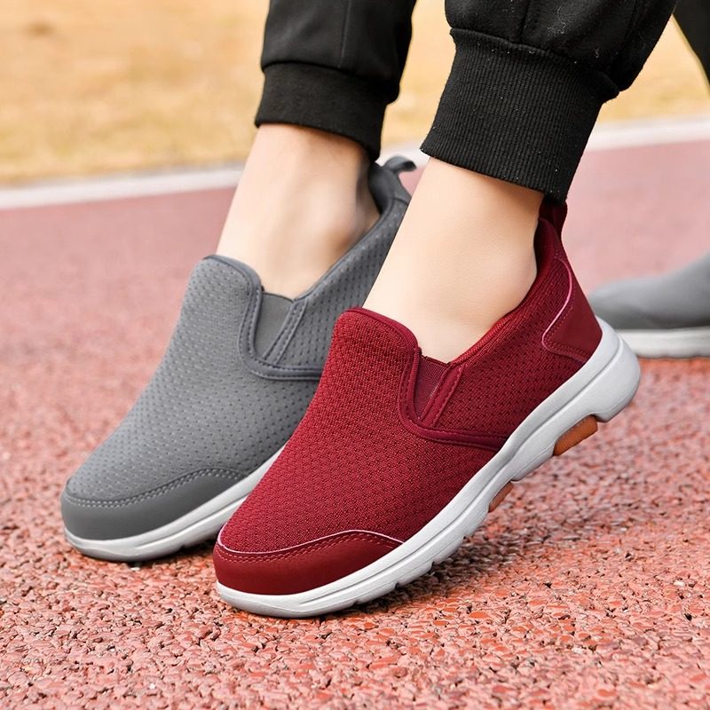 老人鞋春季妈妈鞋子大脚骨宽脚加肥软底防滑老年奶奶老北京布鞋女,淘宝优惠券,粉丝福利购,淘宝优惠卷