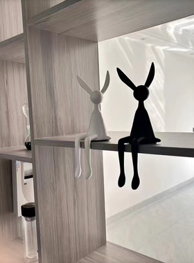 创意卡通长耳朵坐姿兔子摆件现代样板房客厅玄关电视柜家居装饰品