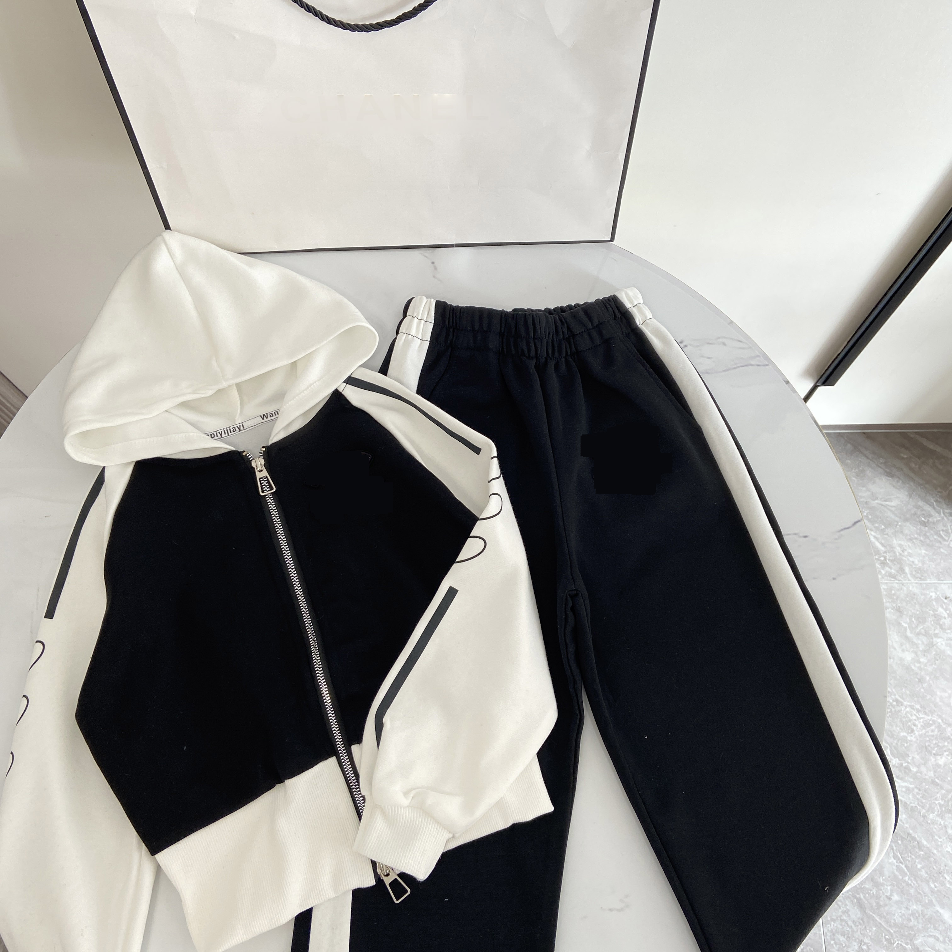 女大童春秋季套装2025新款儿童洋气撞色时髦女童装秋装拉链两件套 - 图3