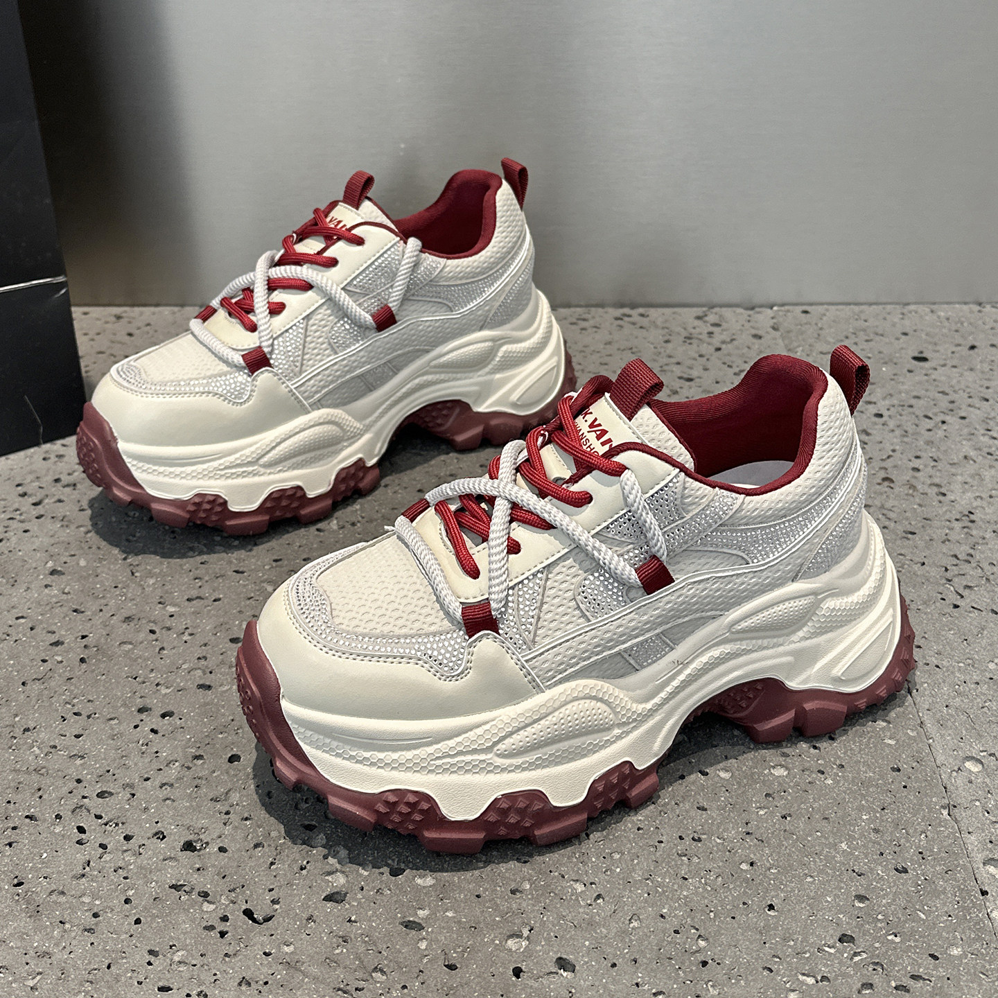 巨好看厚底老爹鞋女2025新款爆款秋冬加绒棉鞋超火轻便增高运动鞋,淘宝优惠券,粉丝福利购,淘宝优惠卷