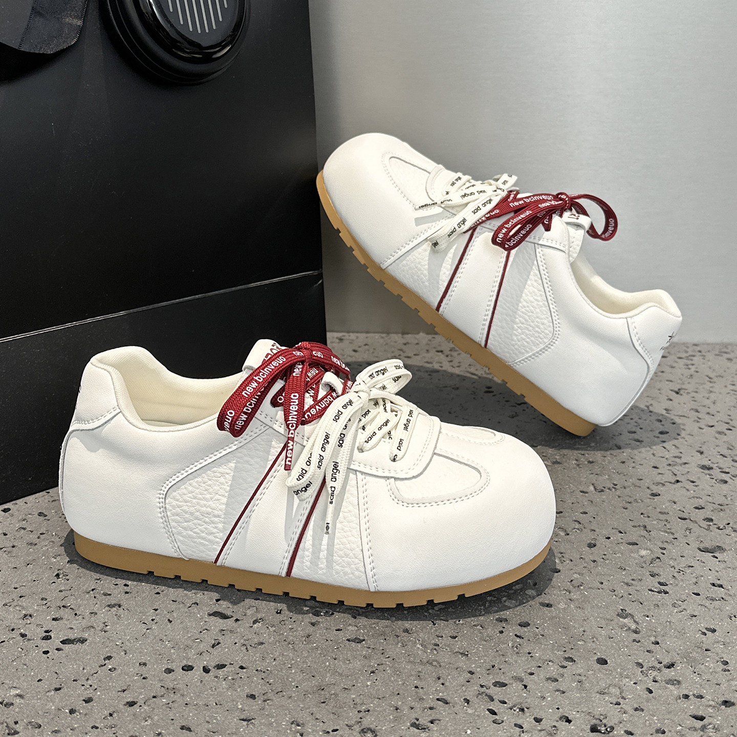 巨好看阿甘德训鞋女2026春季新款百搭真皮系带圆头厚底增高小白鞋,淘宝优惠券,粉丝福利购,淘宝优惠卷