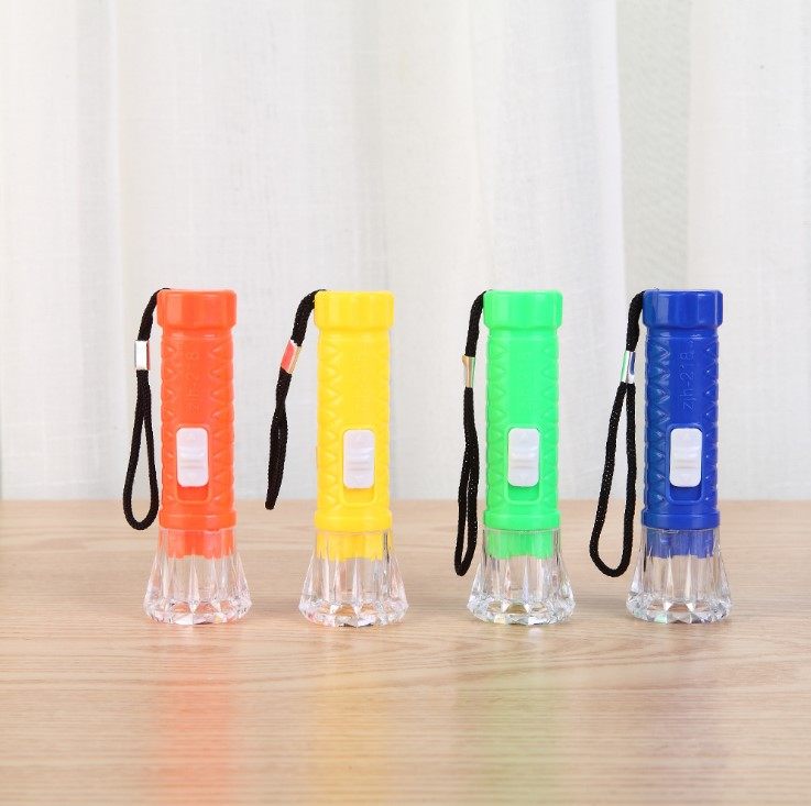 满9元包邮家用迷你电棒小号发光照明强光led应急灯小型手电筒_虎窝淘