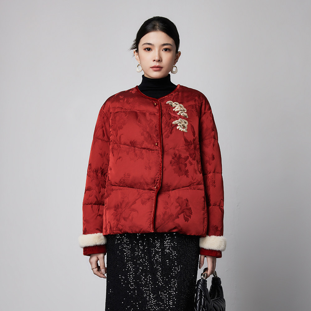 新中式90白鹅绒轻国风红色羽绒服女高端刺绣人丝提花冬季外套短款,淘宝优惠券,粉丝福利购,淘宝优惠卷