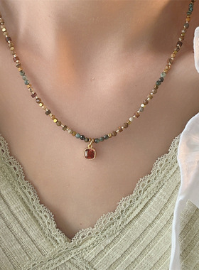 精致红色锆石方糖项链女 复古石锁骨链 高级感颈链毛衣链配饰