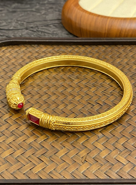 新中式国潮风古法錾刻点钻女王权杖开口手镯镯子