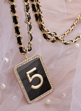 数字人生长款小香大牌项链毛衣链