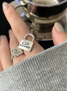 饰尚e族日韩个性锁扣戒指女复古时尚方牌字母开口指环嘻哈