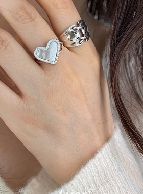 甜酷黑色爱心戒指女复古