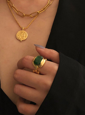 法式高级感绿宝石戒指ins韩版