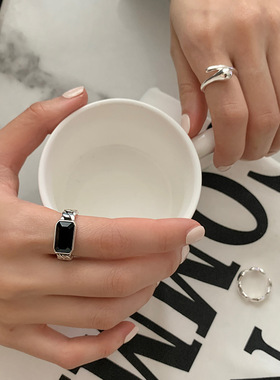 饰尚e族韩版水滴戒指女复古时尚几何黑色方形开口指环爱心