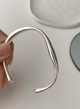 几何不规则水滴手镯女款轻奢小众精致时尚气质手环简约百搭手饰品