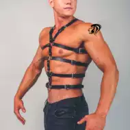 束缚皮男 新人首单立减十元 21年9月 淘宝海外