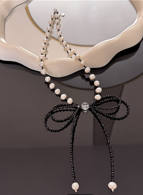 天然异形珍珠项链黑尖晶蝴蝶结款