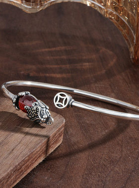925纯银石榴石貔貅手镯红宝石个性复古泰银高级手饰民族风女礼物
