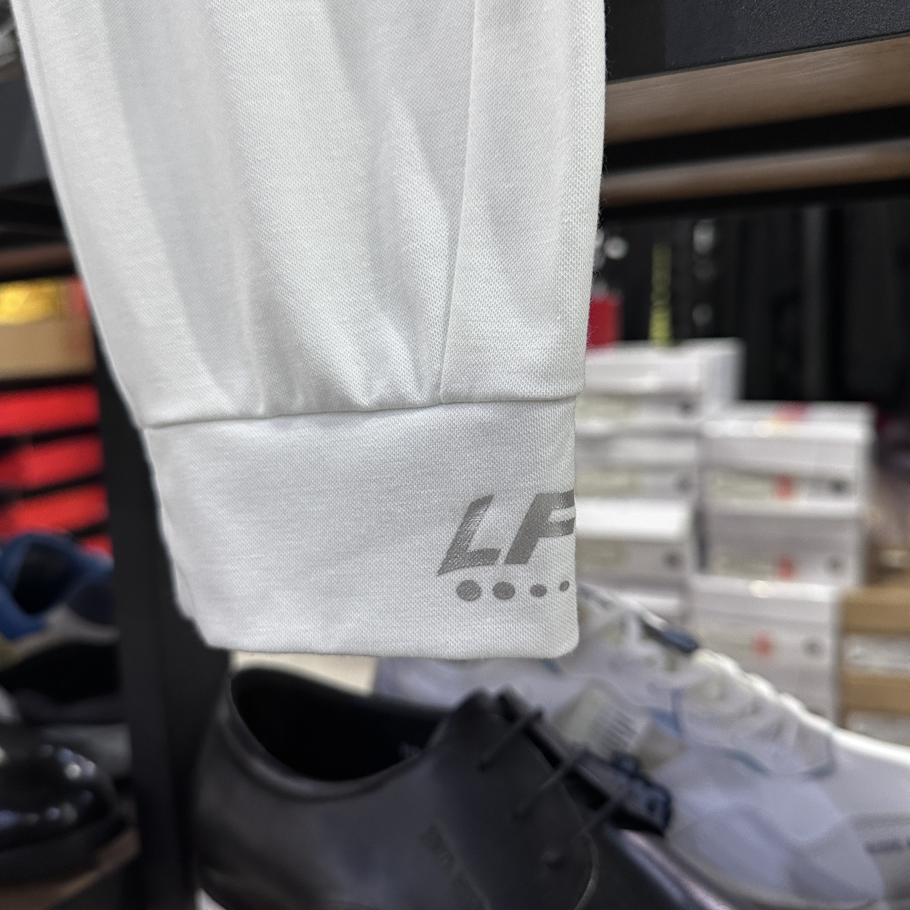 匹克PEAK春夏薄款女子休闲运动长裤时尚潮流白色束口裤子F3222322 - 图2